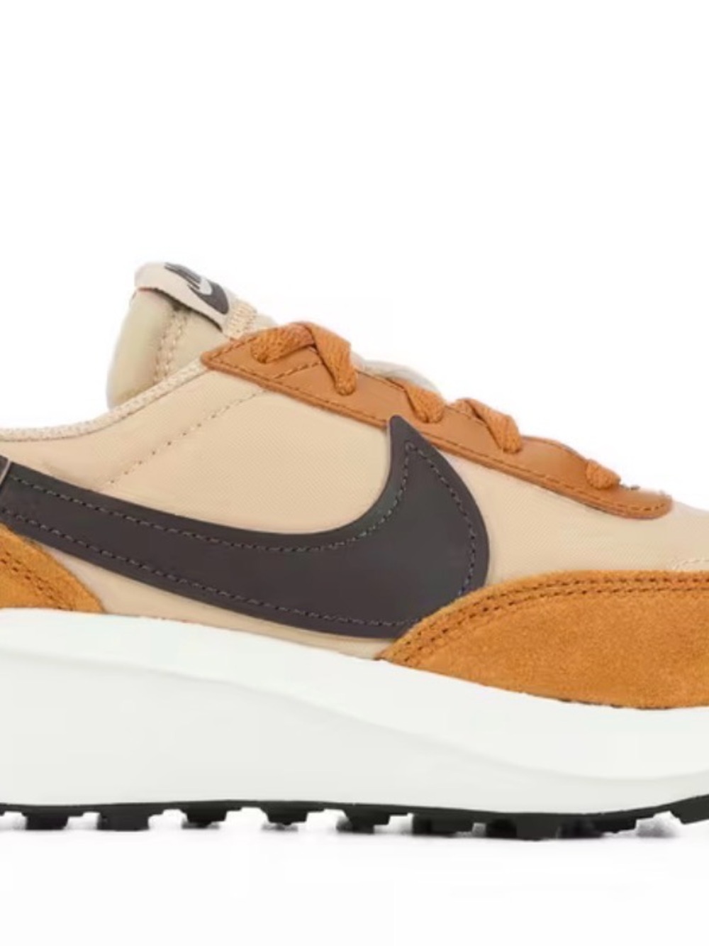 Nike Beige & Brown Low-Top Trainer